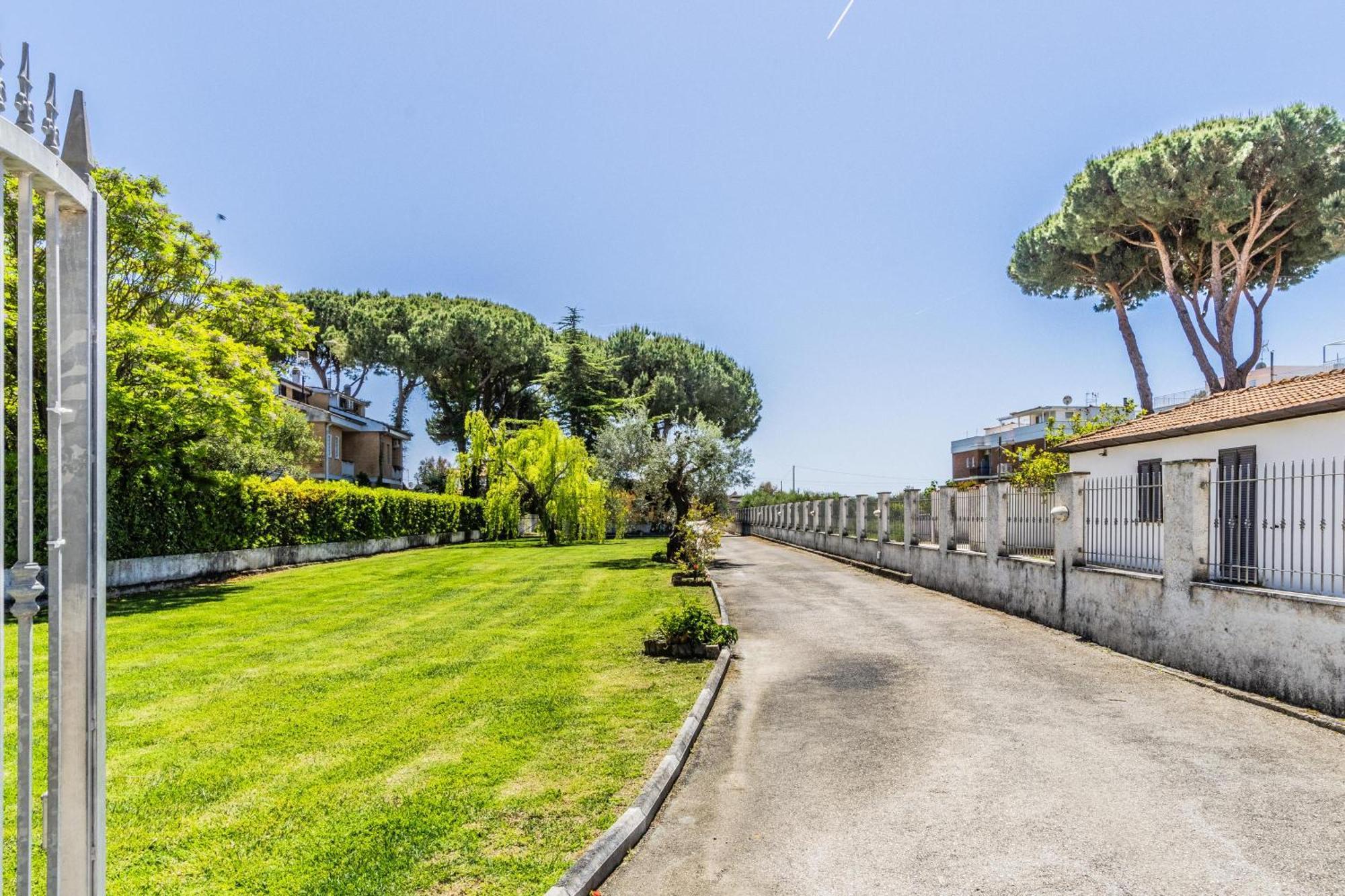 'Villa Venere Deluxe' 50Mt Sea-Free Parking-Garden Terracina Exterior foto