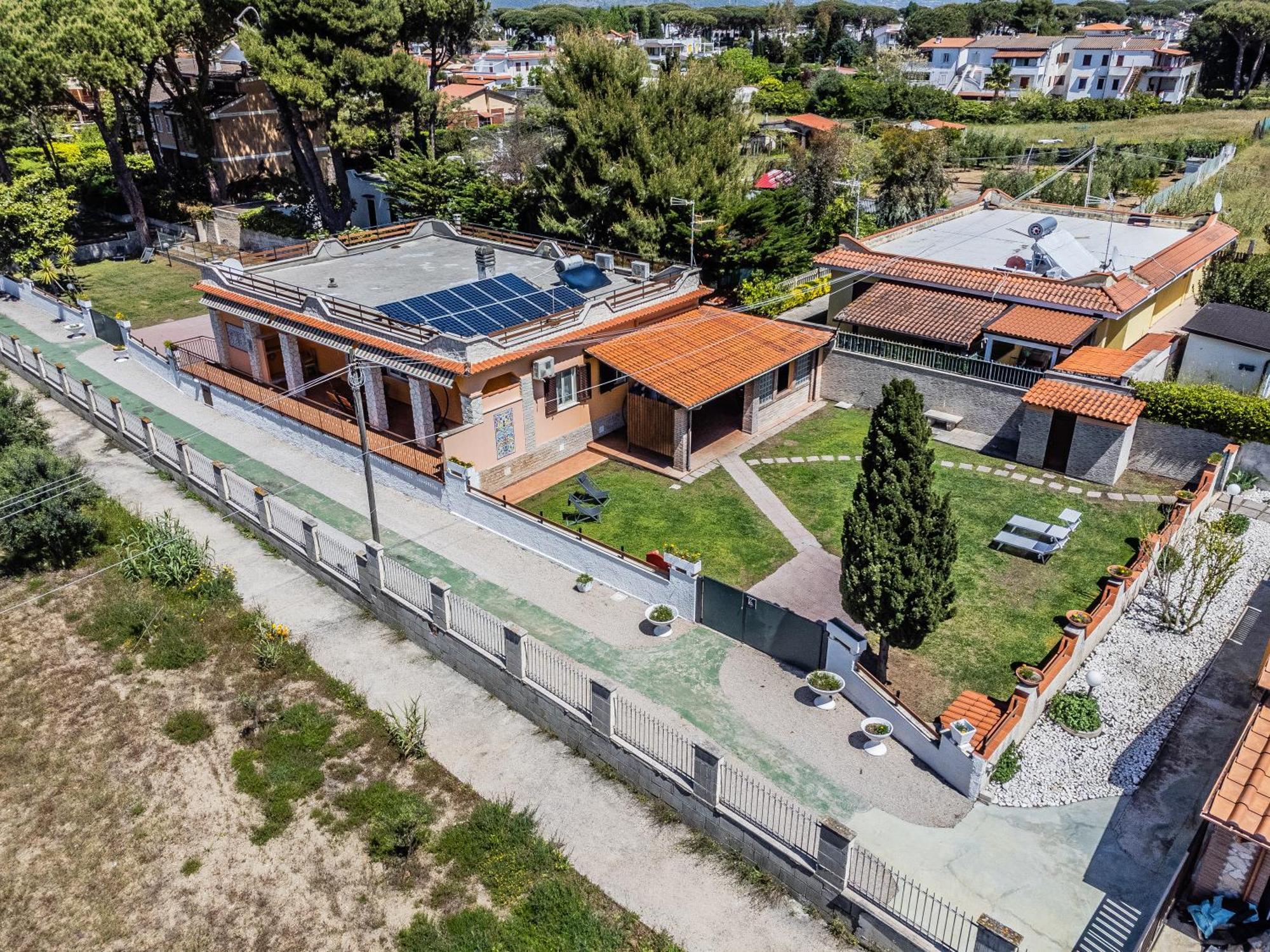 'Villa Venere Deluxe' 50Mt Sea-Free Parking-Garden Terracina Exterior foto